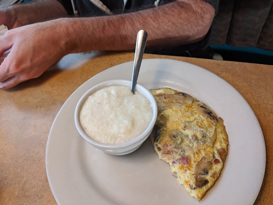 Egg Grits and Fruit